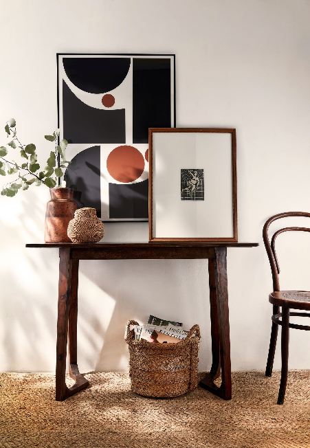 WOMAN IN REPOSE I